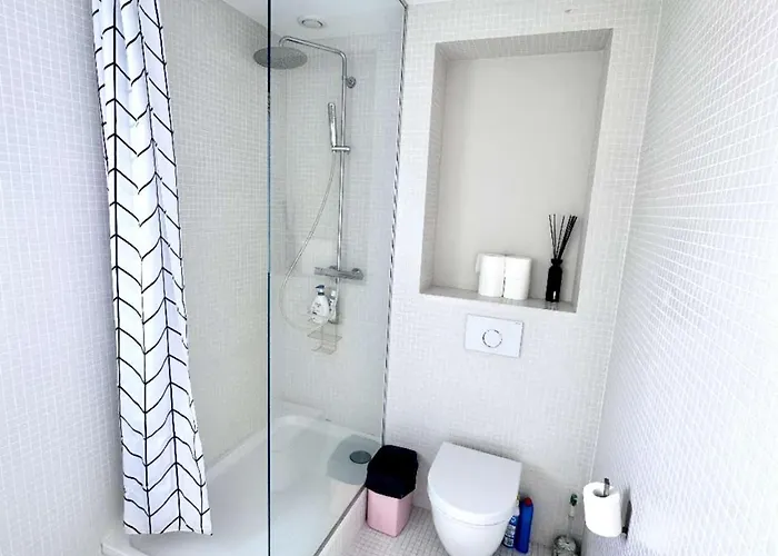 Say Hello To The Eiffel Tower *